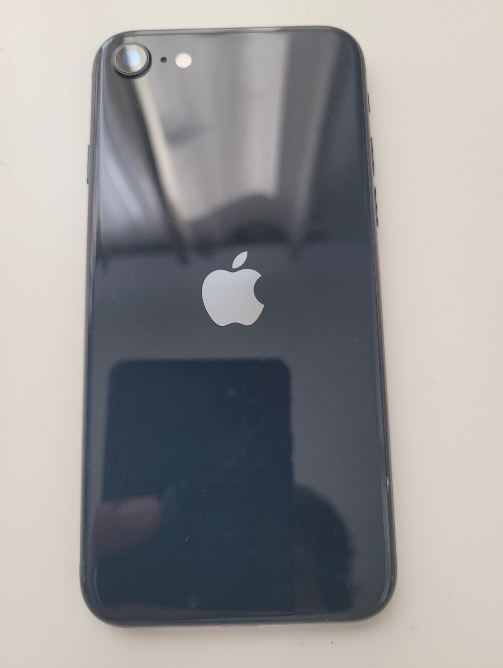 Apple iPhone SE 3rd Gen 64 GB Used Midnight (Unlocked) **AJ** - Picture 6 of 7